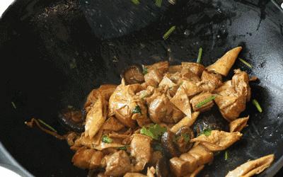 这几口网红锅千万别碰,网红锅最近火爆的