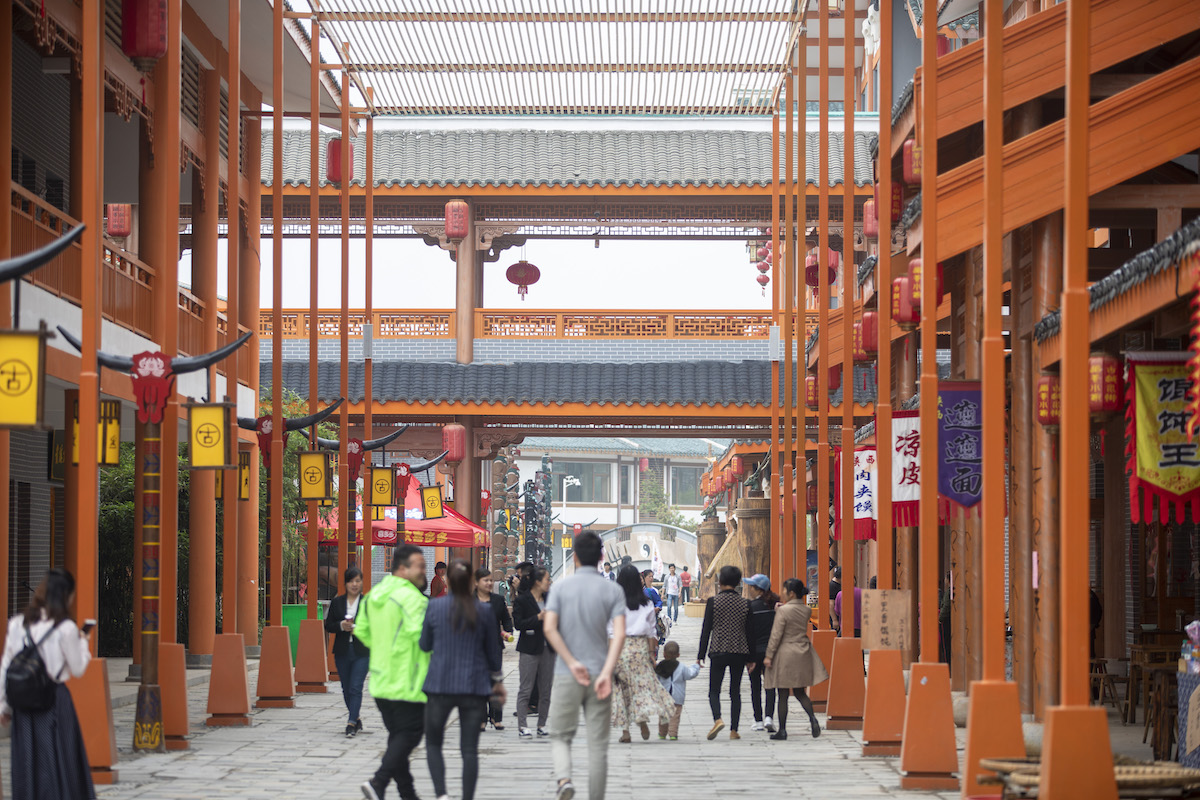 楠嗛┘宸℃父澶滄櫄,楠嗛┘宸℃父