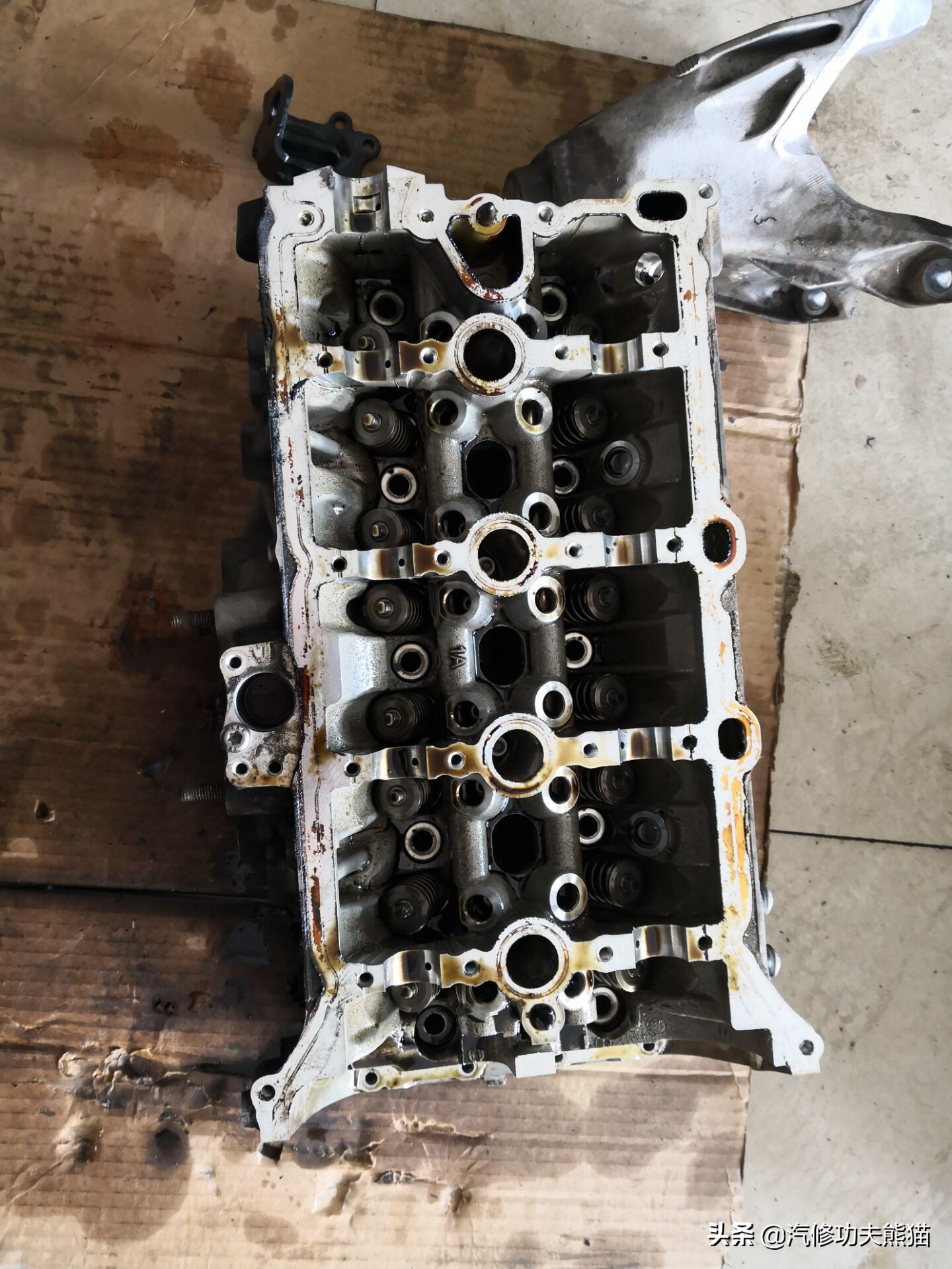 奥迪为何不能解决发动机烧机油,奥迪q5lea888三代发动机烧机油么