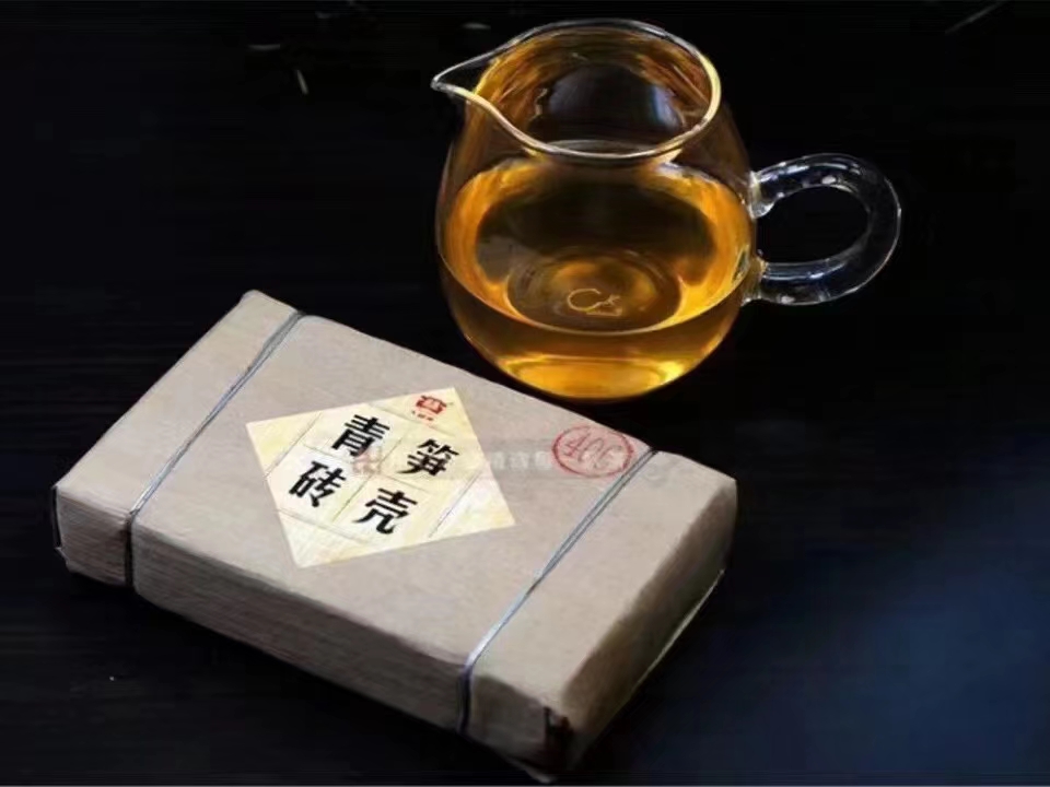 大益普洱茶生茶2012年甲级沱茶,大益笋壳青砖和陈韵方砖口感对比