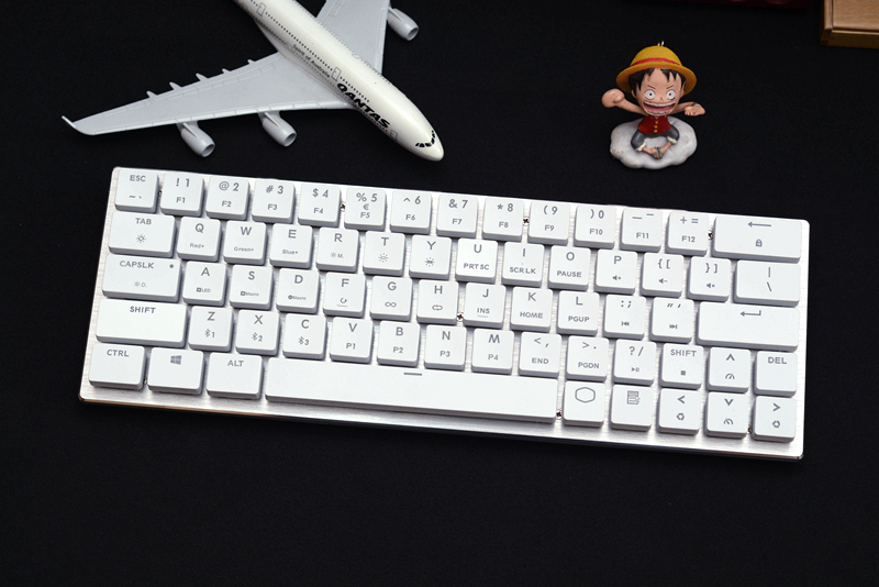 有一种键盘叫仅此一款,酷冷至尊SK621键盘,60%配列、Cherry矮轴