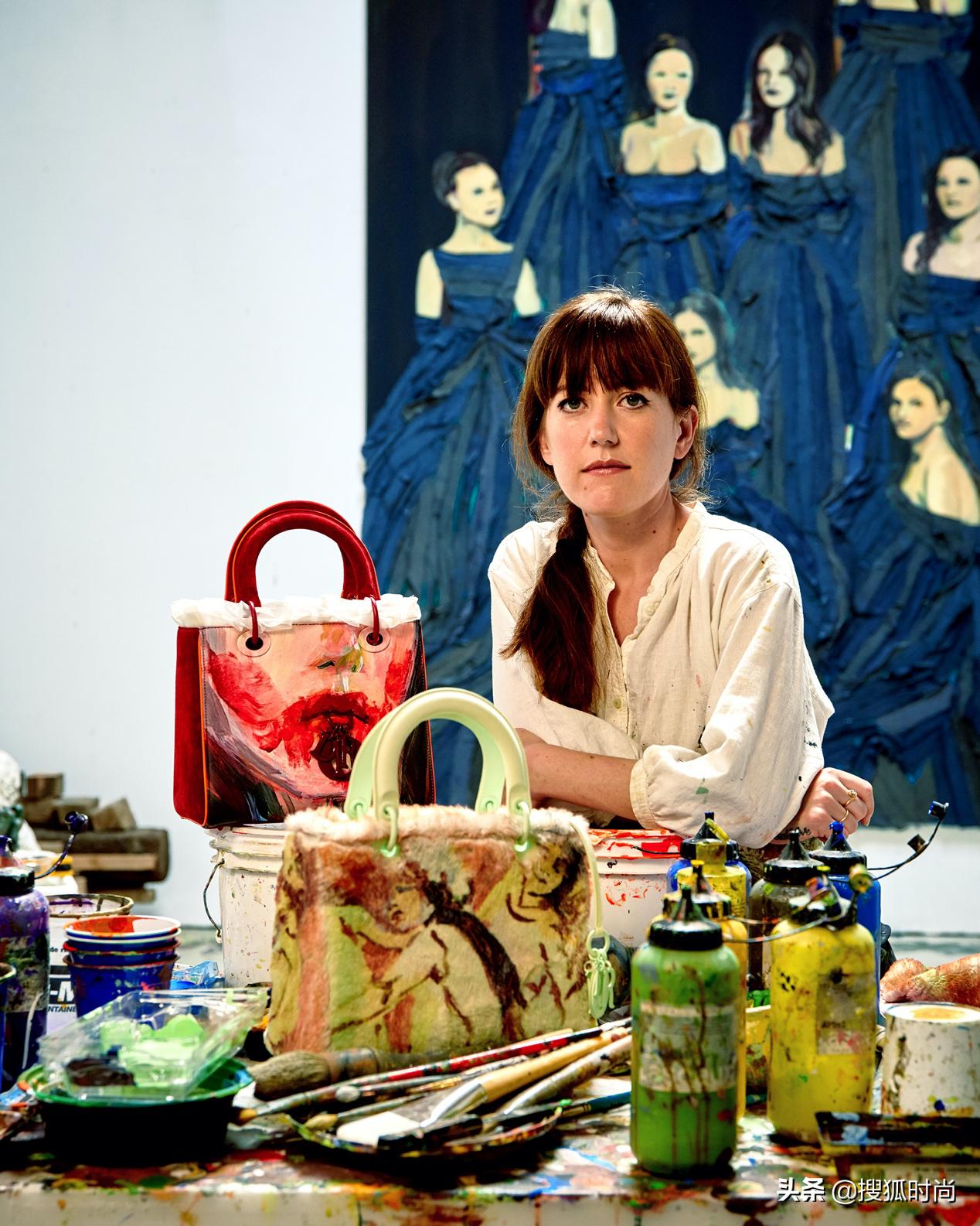 究竟是什么神仙合作款,让卢靖姗和章若楠不断为它打Call?