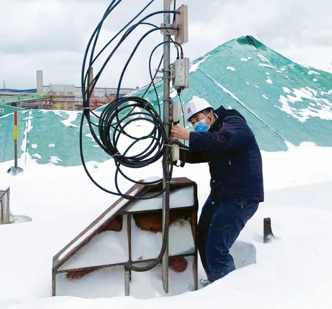 最厚的雪VS最深的情，数万鞍钢人以如炬决心打响立冬之战