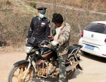 驻村第一书记张磊：用自己的担当守护群众