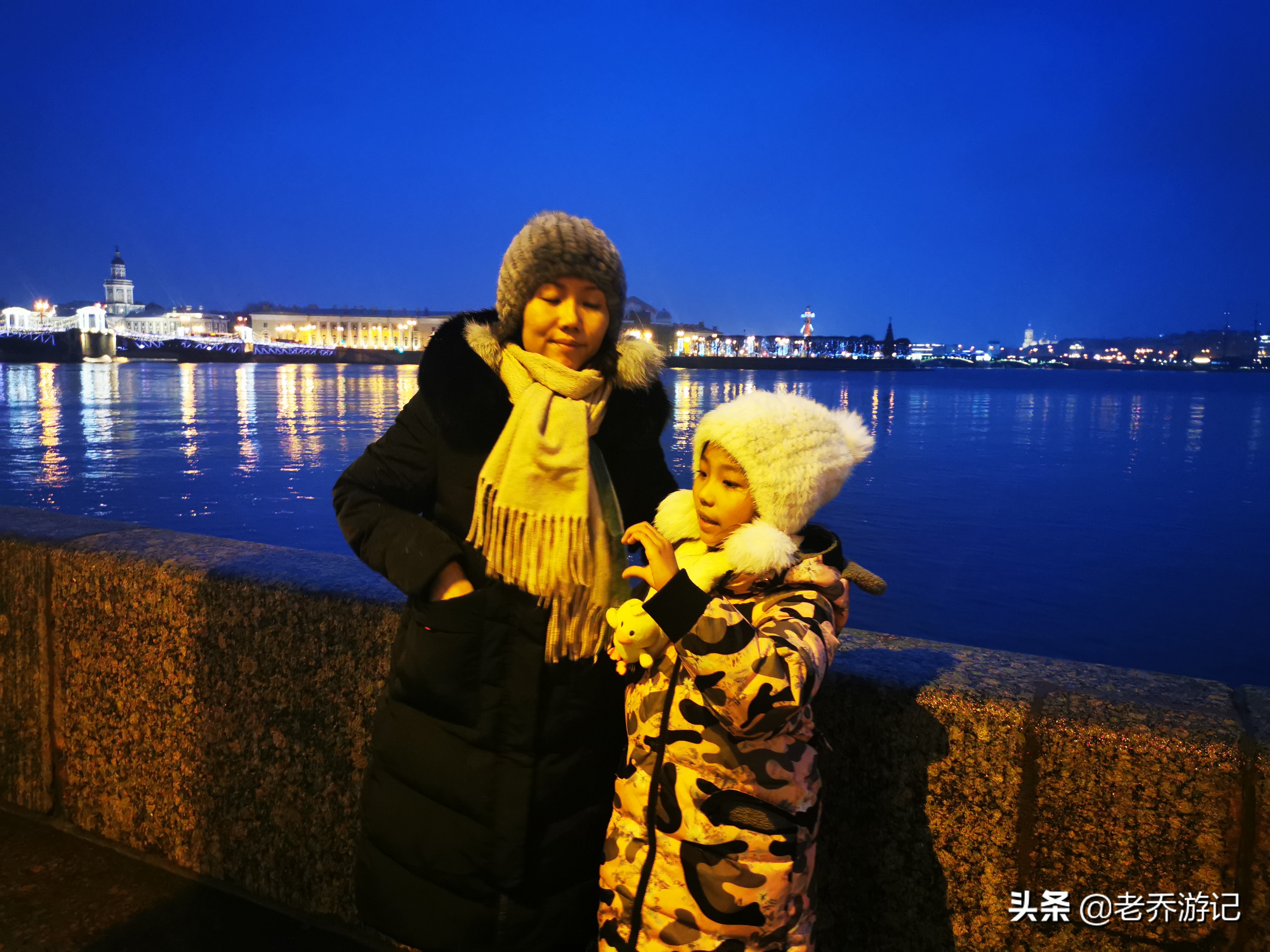 老乔一家人,农村老乔一家三口