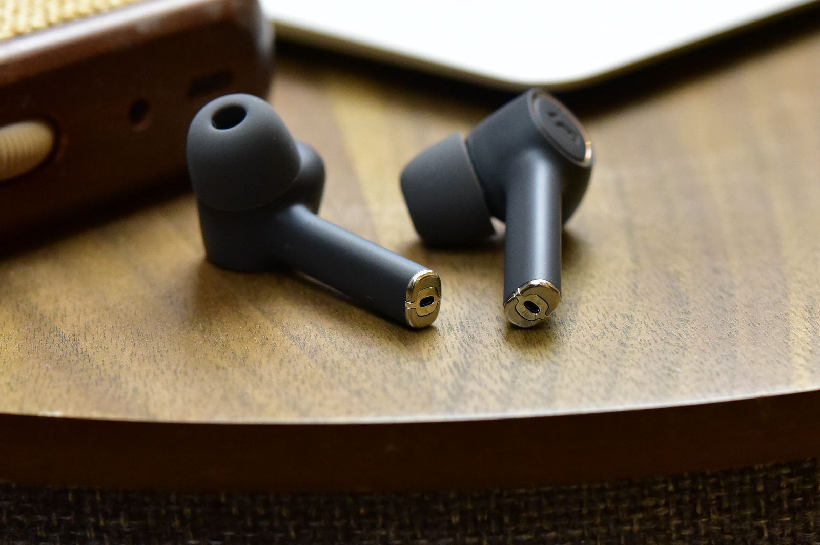 值得购买的头戴式降噪耳机,700元内主动降噪蓝牙耳机测评排名