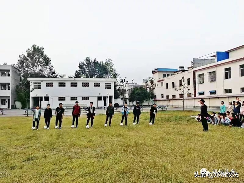 邓州特色教育学校,邓州足球特色学校