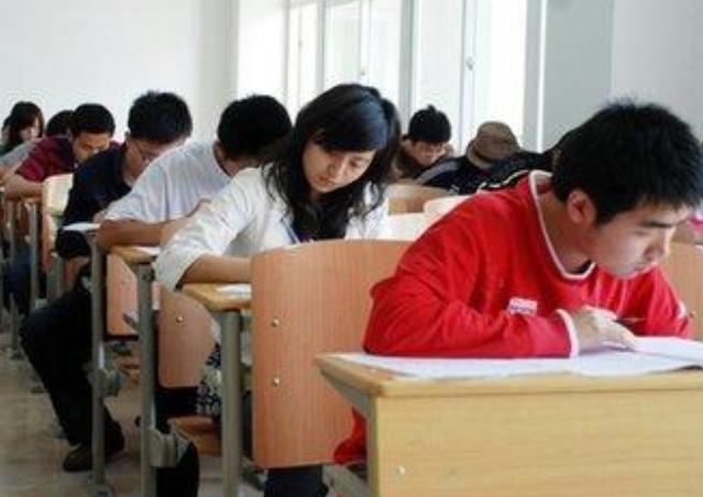 张雪峰谈四级计算机证书作用,张雪峰评价计算机二级证