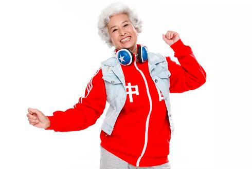 亿万富翁雇佣穷人保姆,亿万富豪年薪91万招聘住家狗保姆