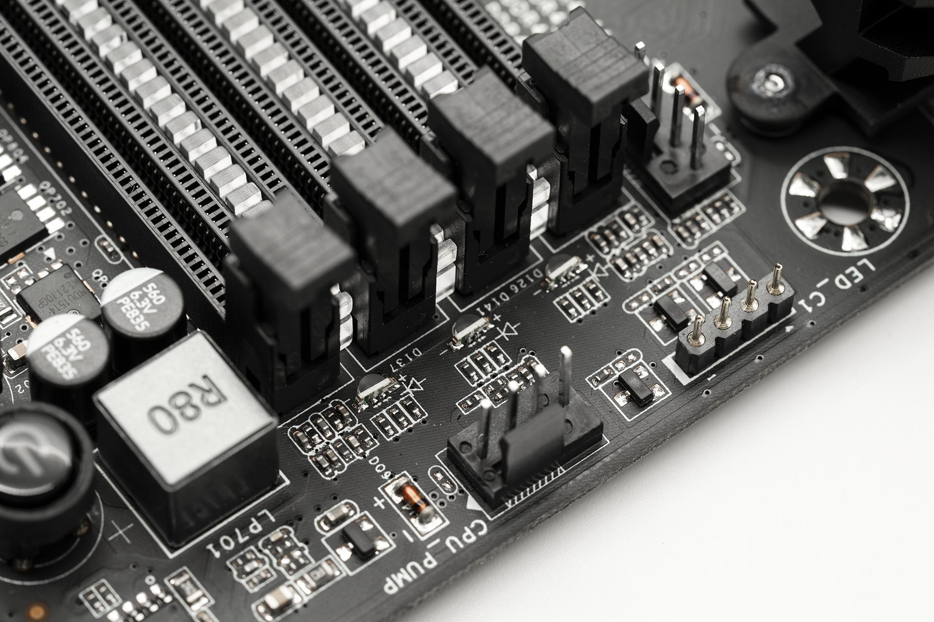 z390m主板排名天梯图,z390主板最高显卡