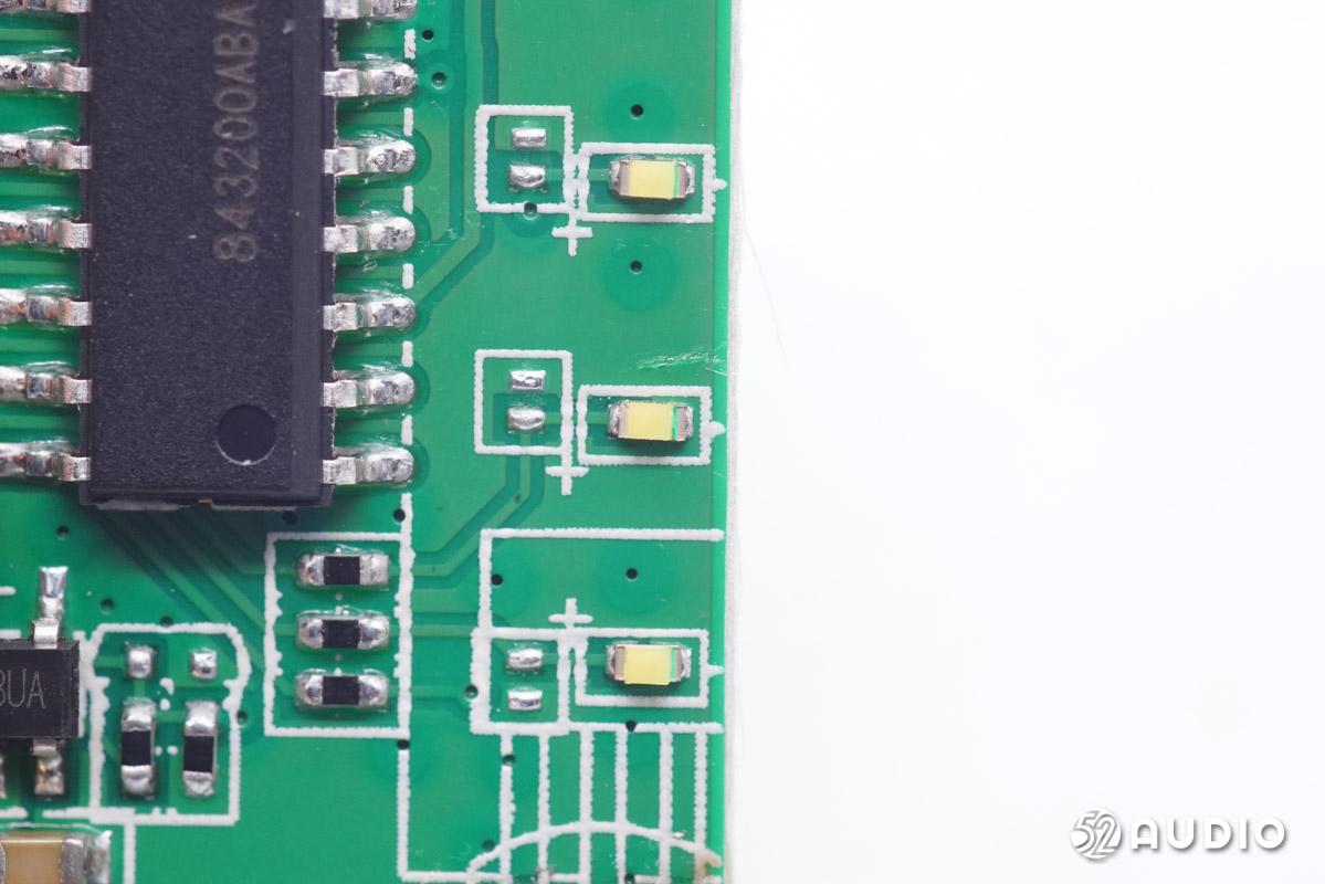 半入耳式降噪耳机jbl,轻量化头戴式无线耳机