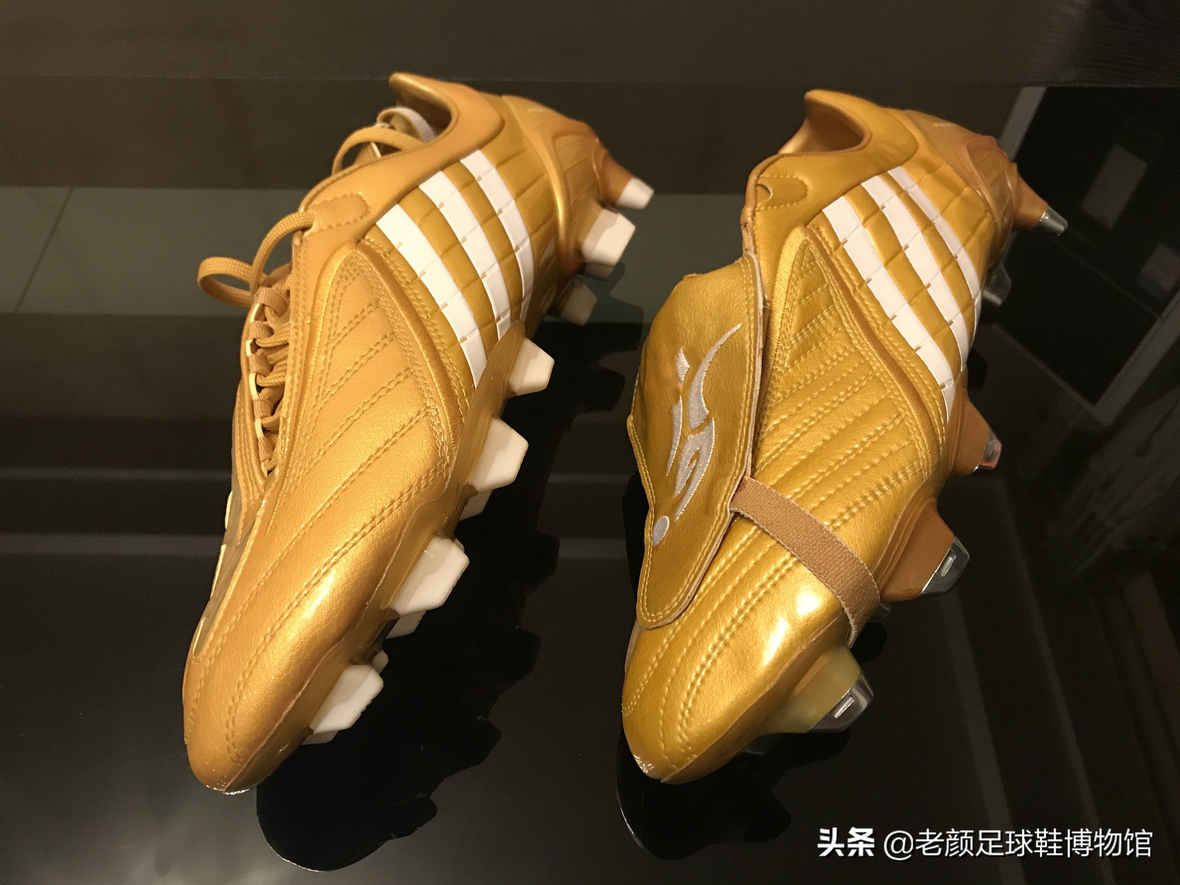 同是穿鞋挑剔的强迫症球星,10年前托尼克罗斯为小贝测试猎鹰鞋