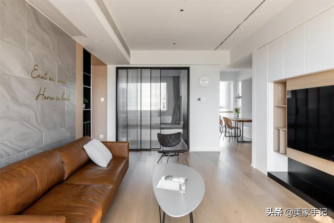 厦门夫妻晒出90㎡家，全屋干净整洁、有条不紊，让人看了大呼过瘾