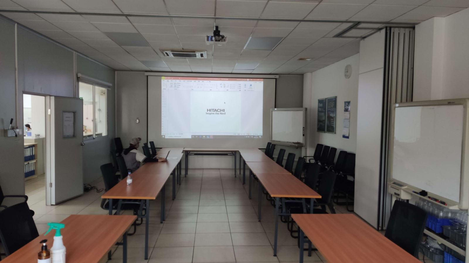 笔记本屏幕怎么无线投屏到电视上,怎样将笔记本电脑无线投屏到电视