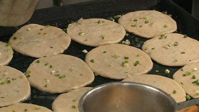 95后小夫妻开早餐店的日常,90后夫妻开早餐店