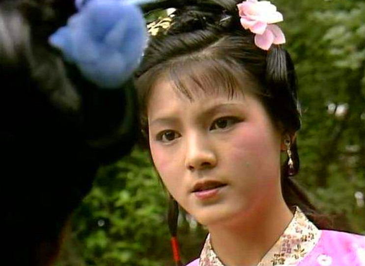 林黛玉和宝钗,林黛玉与薛宝钗谈论宝玉