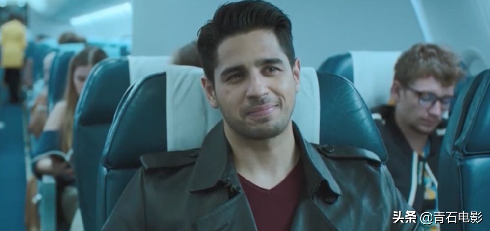 10月院线片的遗珠《天作谜案》，豆瓣6.8给低了，追车巷战反套路