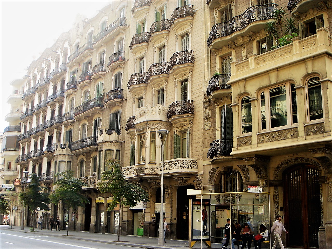 巴萨巴塞罗那fifa,巴塞罗那还是巴萨罗那