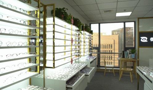 蔡司依视路眼镜店一般打几折,眼镜店蔡司依视路几折