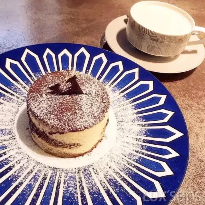 chanel新品饺子包,chanel推荐大包