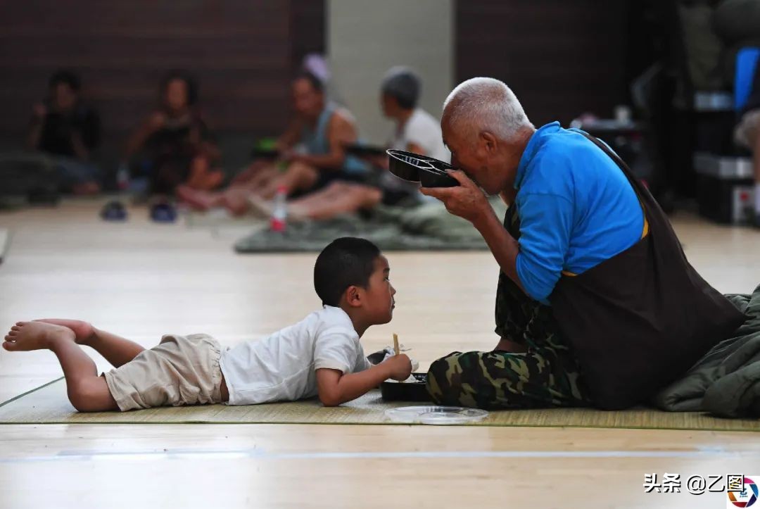 摄影师盘点2020年照片,摄影师用9张照片回顾2020年