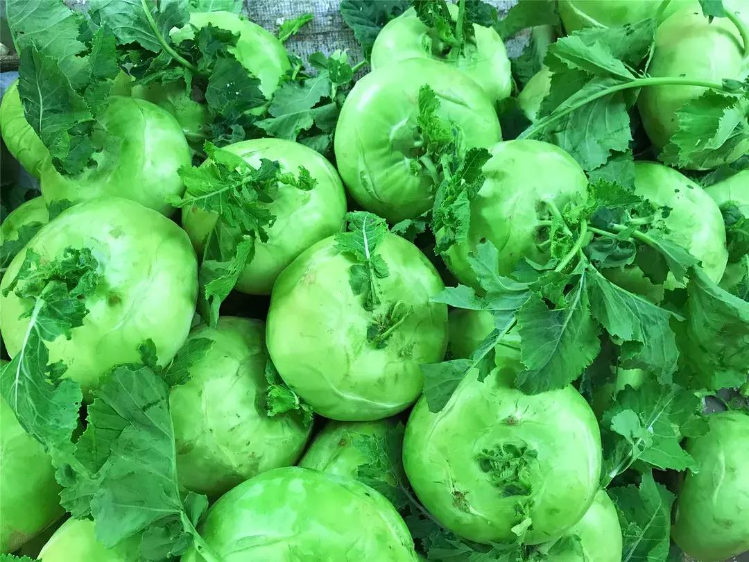 菜市男孩视频素材,菜市场男童