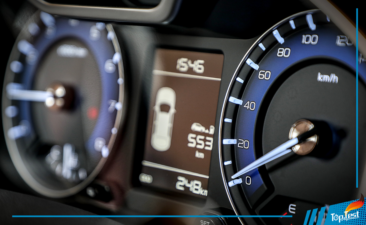 适合家族用的设计,吉利远景x32018周年纪念版无天窗