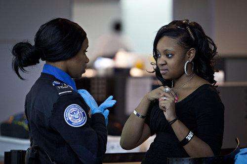 入境中国要检查手机吗,入境时海关只检查手机