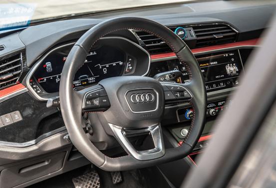 2022奥迪q345tfsiquattro,奥迪q3全时四驱与q5适时四驱