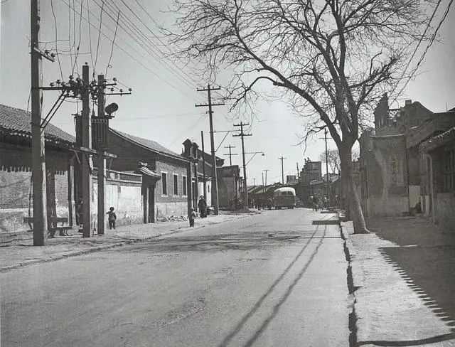 40年前的照片满满的回忆,致青春致回忆三十年前的老照片