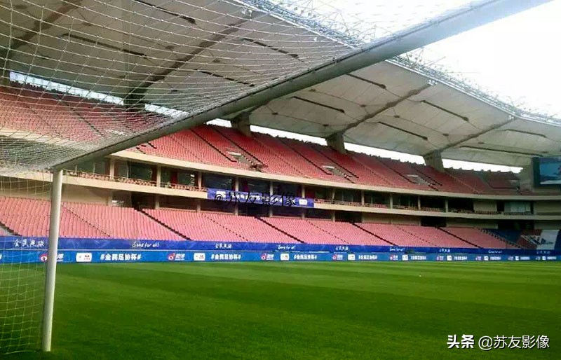 中国第1个足球场,虹口足球场有免费的足球场