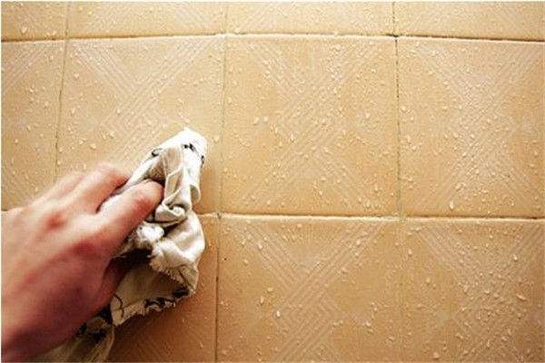 地砖上油污怎么拖干净,小区地砖油污怎样处理