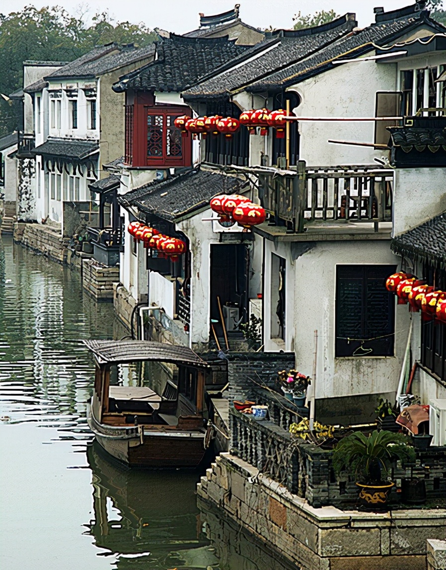 「顾马入江南」老街酒楼吃吃蟹