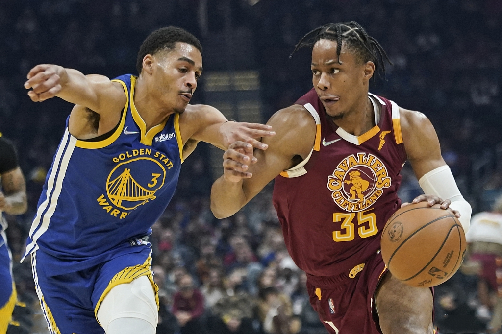 库里投三分疯了的时候,库里全场40分带队逆转骑士课程