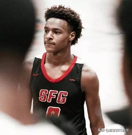 中美篮球差距还是太大,三场狂胜95分,詹韦儿子联手太强了