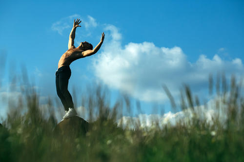 每天坚持高抬腿100下可以瘦肚子吗,每天坚持100个高抬腿有什么好处