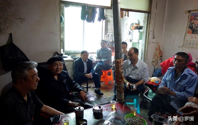 烈士的荣光！罗援洒泪：他们是败仗中的勇士，勿使英雄流血又流泪