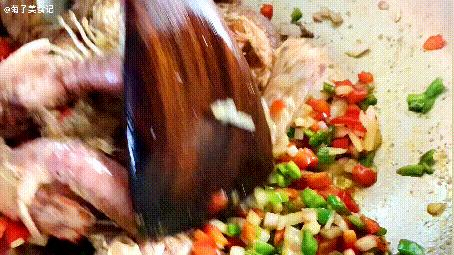 椒盐皮皮虾怎么做酥脆好吃,椒盐皮皮虾最简单又最好吃的做法