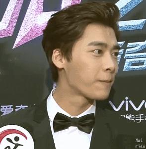 李易峰嘴唇上薄下厚,李易峰唇膏