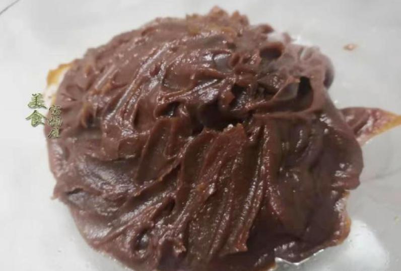 月饼馅料纯手工枣泥怎么做,家常中秋月饼馅料的做法大全