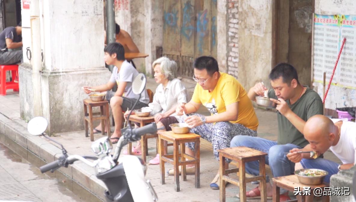 梧州必吃小吃,广西梧州小吃美食一条街