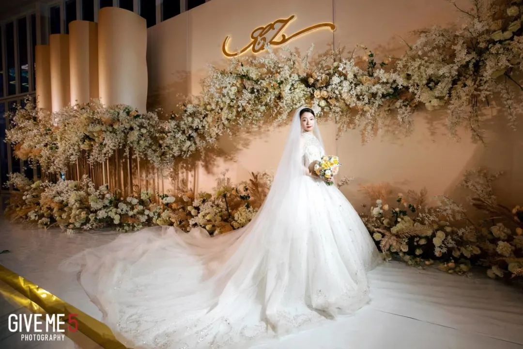 香槟色主题婚礼布置,香槟色婚礼桌椅布置