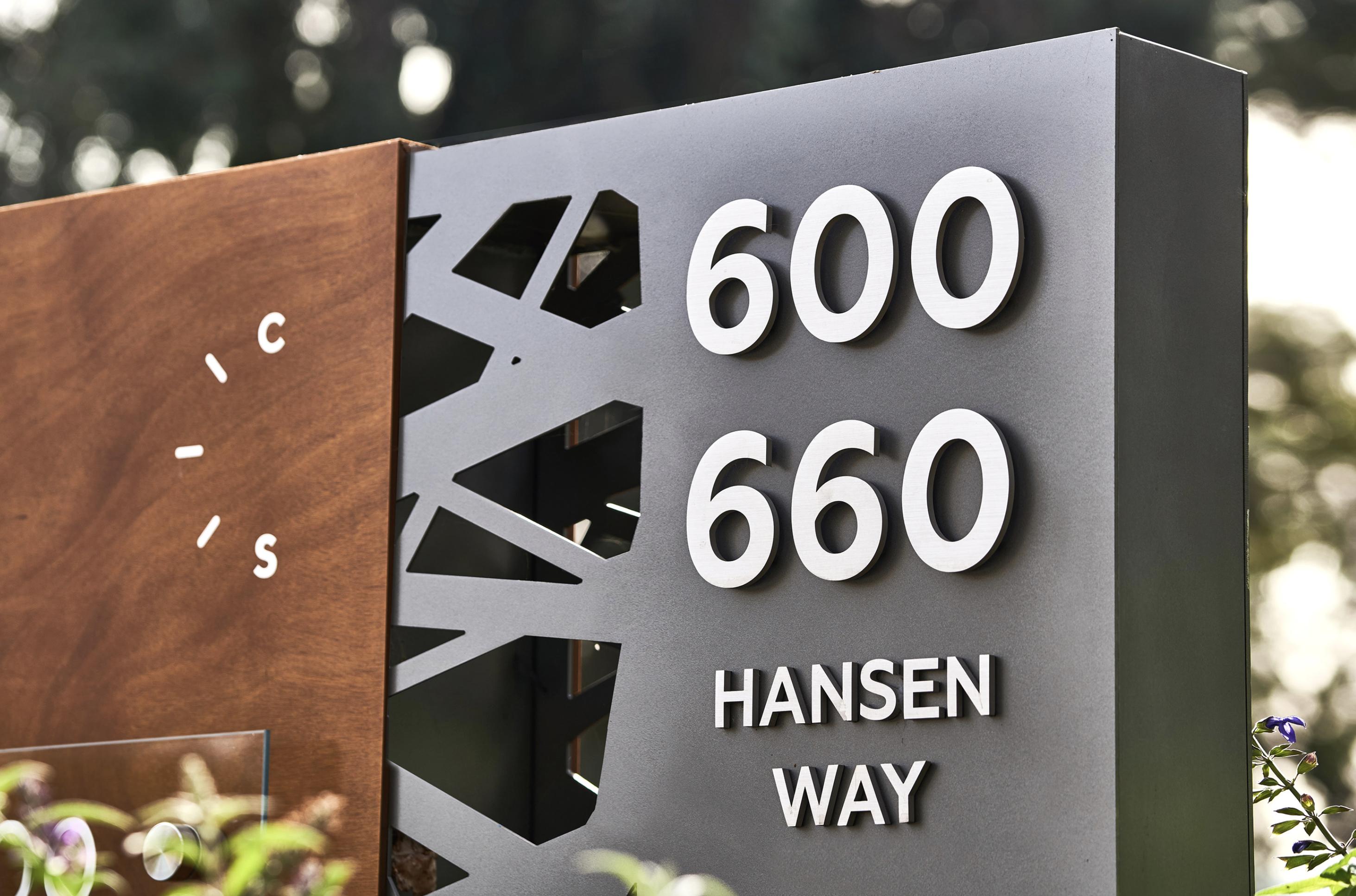 上海导视系统指示牌多少钱,导视系统指示牌制作教程