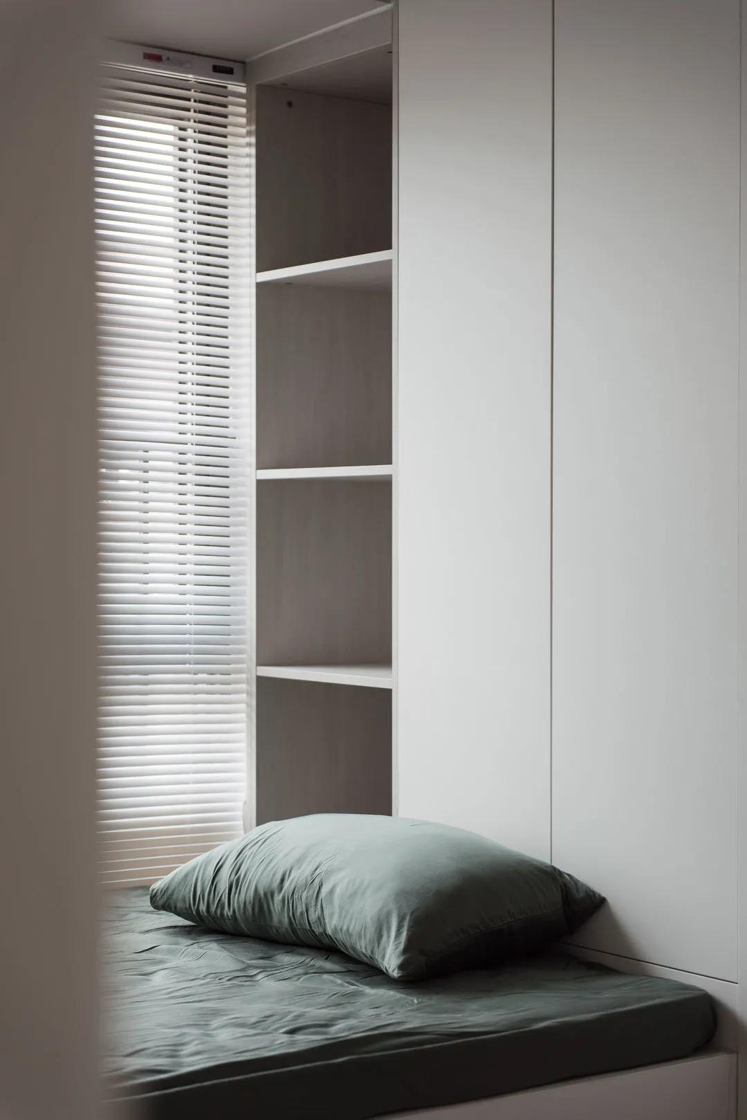 95后小姐姐温暖三居，家里电视背景和餐桌竟然都是悬浮的