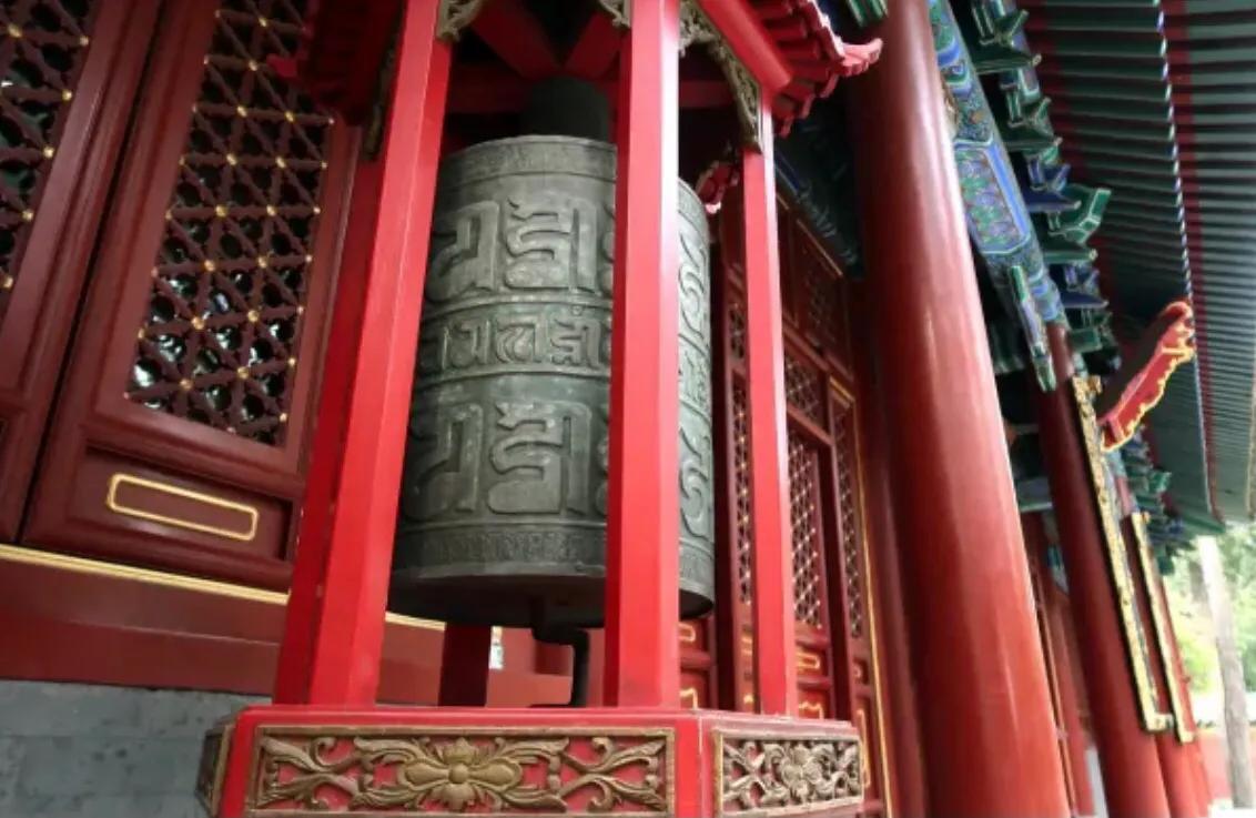 藏族的风俗习惯作文,藏族的风俗简介