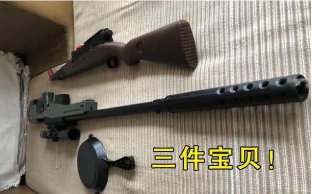 第一次捡到awm狙击枪,捡到awm狙击枪