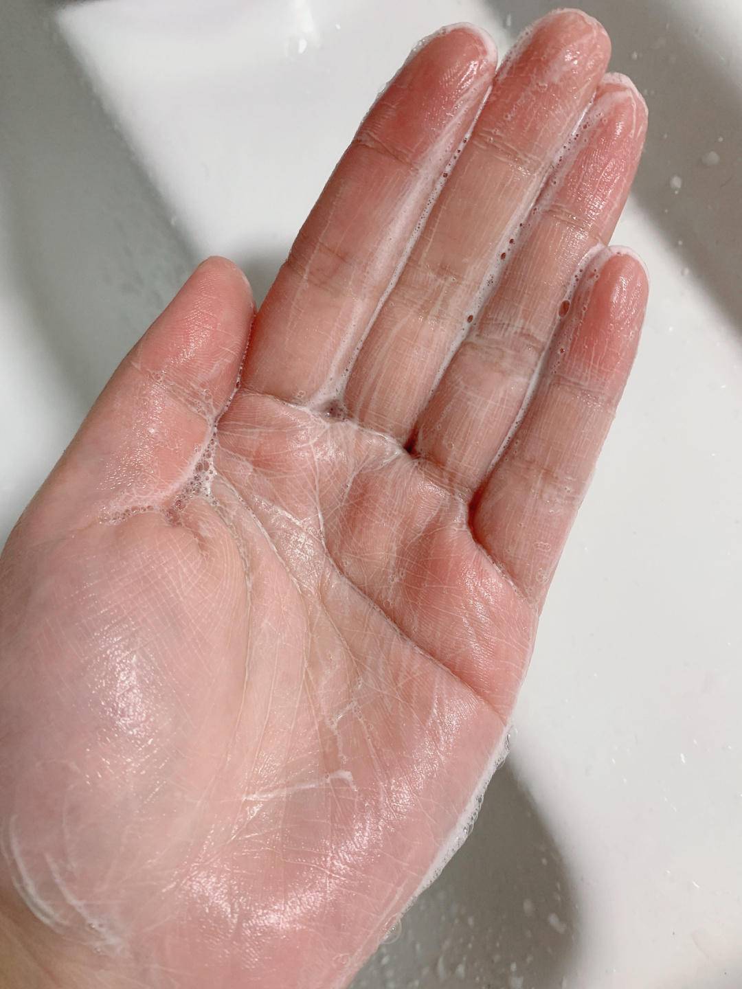 十大最不建议买的洗面奶,会烂了脸的洗面奶