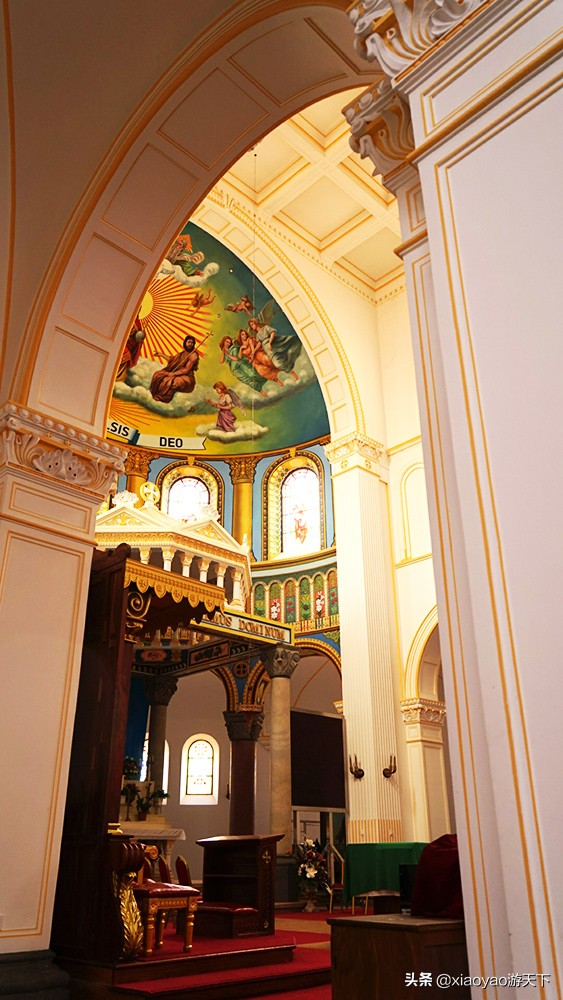 青岛百年德式建筑天主教堂,青岛最有名的天主教堂是哪个地方