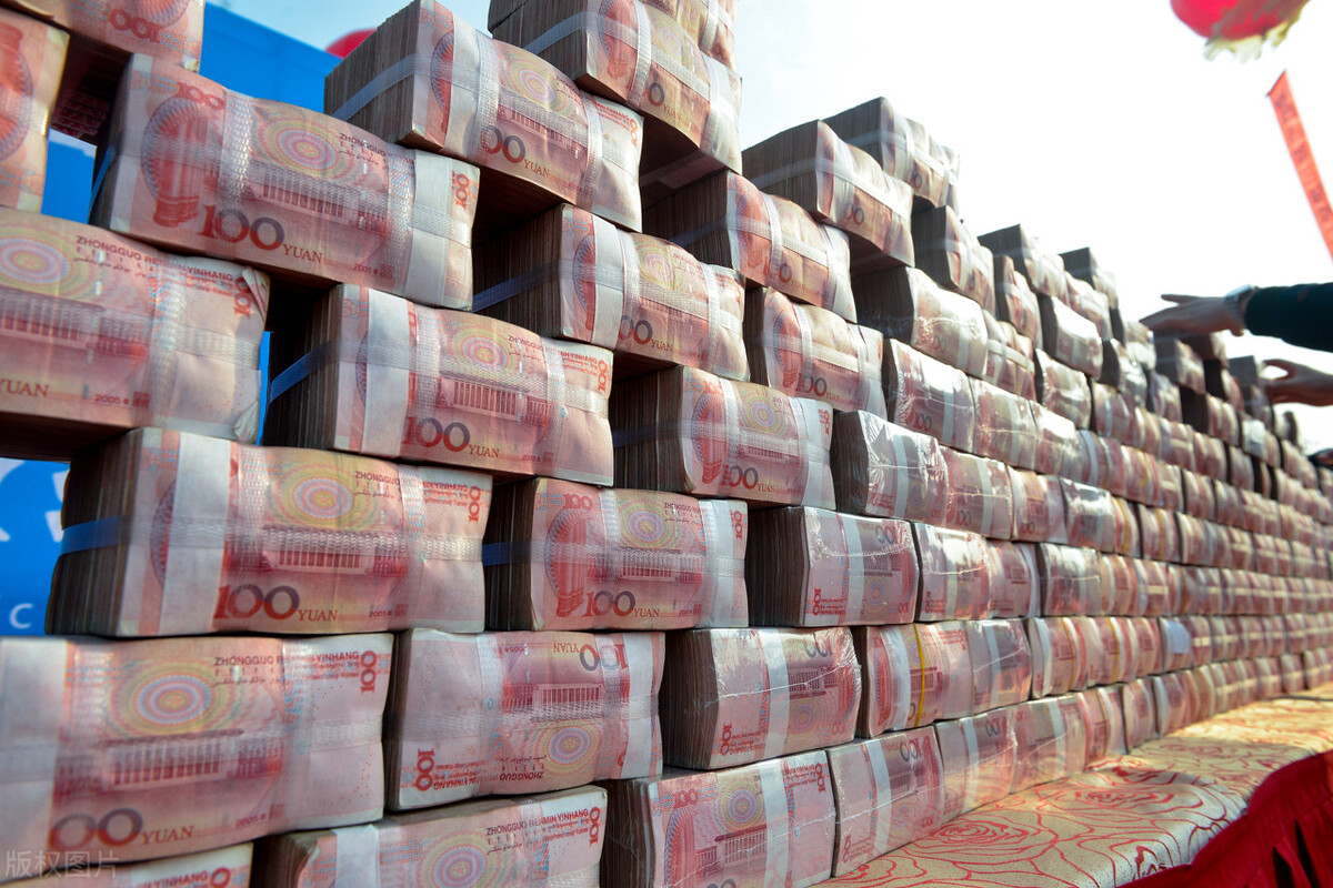 在银行柜台取钱少了怎么办,去银行取钱要注意什么