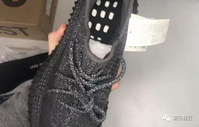 yeezy350黑满天星真假对比,yeezy350黑满天星和黑玛瑙的区别
